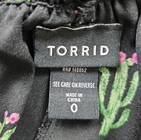 Torrid 0X Cactus Print Ruffle Chiffon Tank Top Black Green Adjustable Straps - Picture 6 of 12